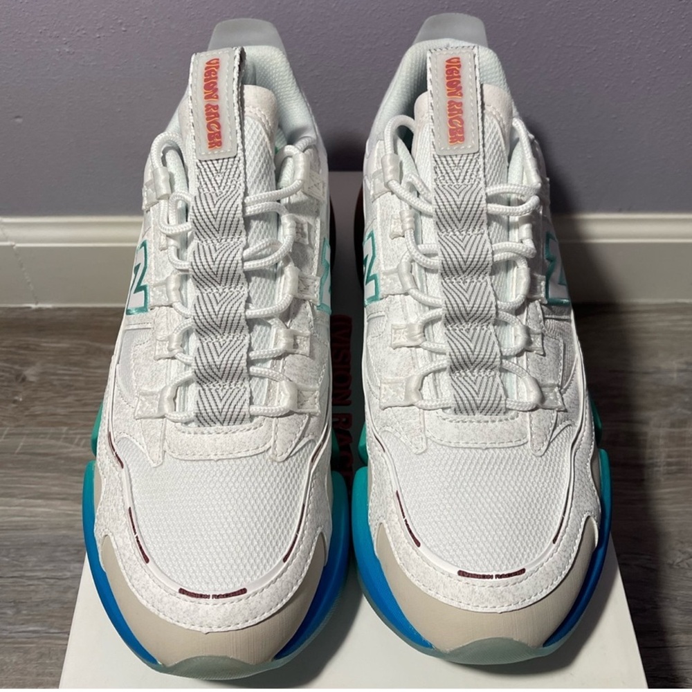 New Balance - Picture 3 of 7